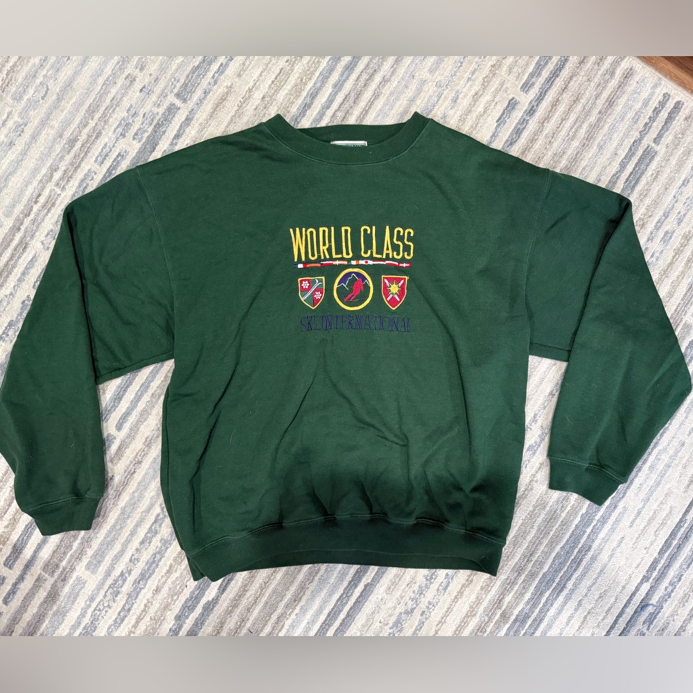 Vintage International Skier World Class Green Men's Sweater